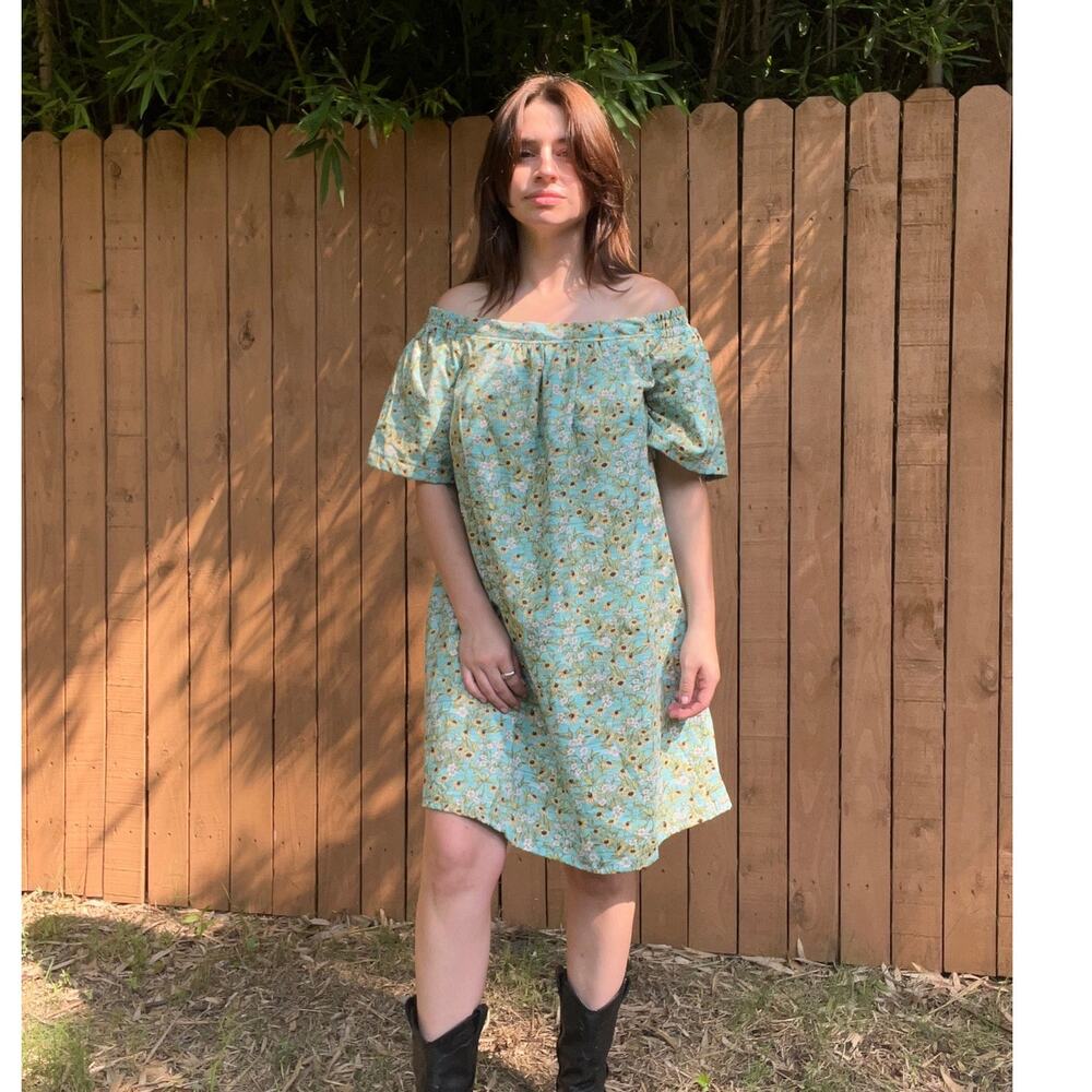 Vintage 70s Handmade Blue Sunflower Off-Shoulder Shift Dress, M